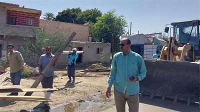 سكرتير بنى سويف يشرف على حملة لإزالة الإشغالات بطريق دمو 