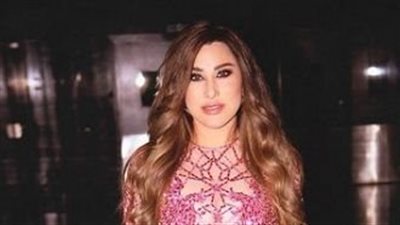 نجوى كرم بالأخضر الزاهي تواكب موضة 2024 (صور)