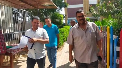 مدير إدارة قنا التعليمية يتابع استعداد المدارس للعام الدراسي الجديد