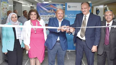 «قناة السويس» يقيم معرضاً  للكتب والمستلزمات الدراسية والإلكترونية لدعم موظفيه