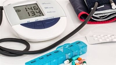 طبيب يحذر مرضى ارتفاع ضغط الدم من الإفراط في تناول الكافيين