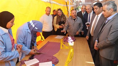 بالأرقام والصور.. ماذا تعرف عن وحدات التدريب المهني المتنقلة بوزارة العمل؟