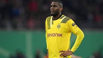 بالصور.. وصول موديست صفقة الأهلي إلي مطار القاهرة