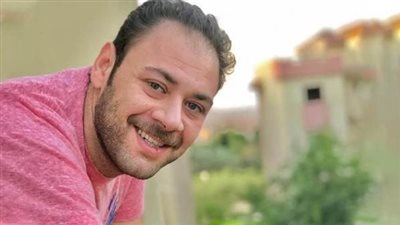 محمد علي رزق يهاجم 100 مليون ناقد (شاهد)