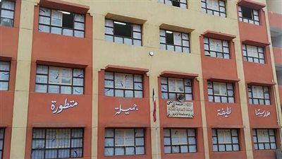 مدير تعليم أبوتشت يتابع استعدادات المدارس للعام الدراسي الجديد