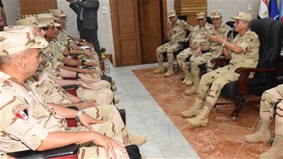 وزير الدفاع يشهد تنفيذ المرحلة الرئيسية لمشروع مراكز القيادة التعبوى للجيش الثانى