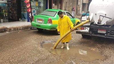   المنوفية تواصل كسح مياه الأمطار وتنشر ماكينات الشفط في الأماكن الحيوية 