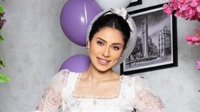 إلهام علي تتألق بالأزرق الزاهي المزين الألماس (صور)