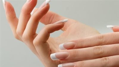 احصلي على أظافر طويلة وقوية بـ 3 وصفات طبيعية