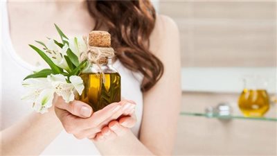 وصفة زيت الزيتون للشعر الخفيف| فوائده سحرية