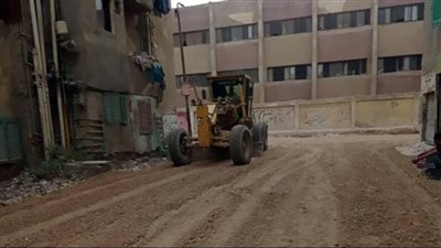 تنفيذ أعمال رصف شوارع بهتيم بالقاهرة