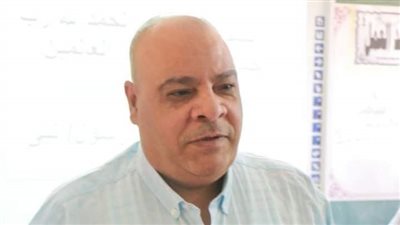 وكيل التعليم بالوادي الجديد: البدء فى زراعة النجيل الطبيعى بالخارجة الزراعية