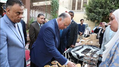 محافظ القاهرة: سداد المصروفات الدراسية للطلاب غير القادرين كافة