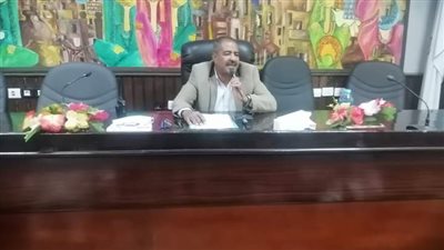 رئيس مدينة قوص يناقش استعدادات العام الدراسي الجديد