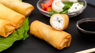 سناك سريع| طريقة عمل سبرينج رول محشية بالجبنة البيضاء