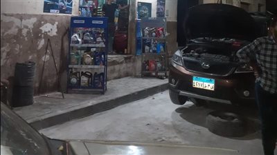 استجابة لشكاوى المواطنين.. رفع الإشغالات بشارع محمد عباس بحي شرق أسيوط 