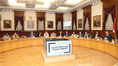 محافظ القاهرة يتابع استعدادات بدء العام الدراسي الجديد