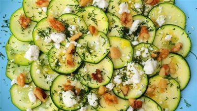 احمي جسمك من السرطان وحضري سلطة الكوسا بعين الجمل