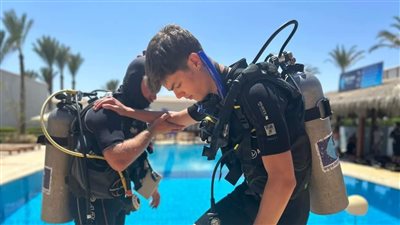  استمرار تعليق ممارسة الأنشطة البحرية في دهب