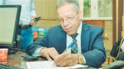 د. أسامة عبدالحى.. امتلك خطة لتحسين أوضاع الأطباء واكتساب المزيد من حقوقهم المشروعة