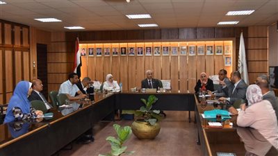 جامعة أسيوط تعقد اجتماعاً مع الوكالة الأمريكية للتنمية الدولية