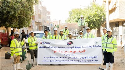 محافظ أسيوط يشيد بحملة 