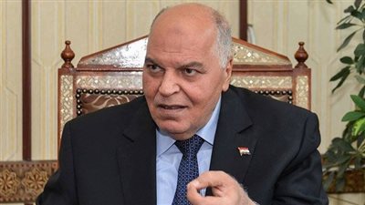 نقيب المعلمين يشيد بقرارات الرئيس السيسي بالتخفيف عن كاهل المواطنين