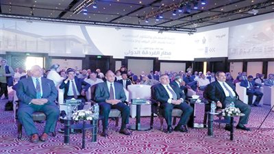 وزير الطيران ومحافظ البحر يشهدًا مشروع تطوير مطار الغردقة الدولى وإنشاء مبنى ركاب صديق للبيئة