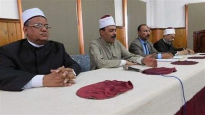 أزهر سوهاج يبدأ سلسلة لقاءاته مع الموجهين بأخميم 