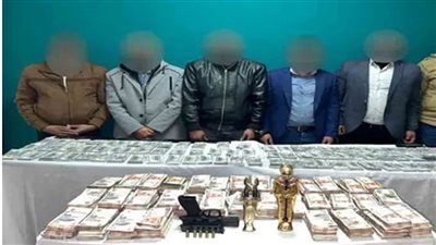 تماثيل مُقلدة..سقوط عصابة الاتجار في العملات والنصب على المواطنين بالقاهرة   