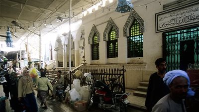  جلال الدين السيوطي أبرز العلماء والعقلاء في التاريخ الإسلامي