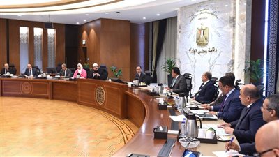 رئيس الوزراء يستعرض الاستعدادات اللازمة لموسم الحج المقبل
