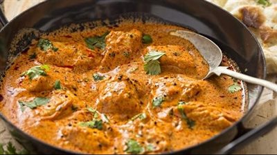 طريقة تحضير دجاج بالكاري الهندي مع خبز النان