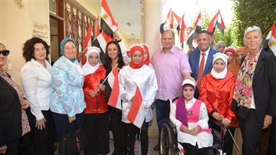 محافظ أسيوط ورئيسة المجلس القومي للمرأة يتفقدان المطبخ المصري لتدريب النساء بالفتح