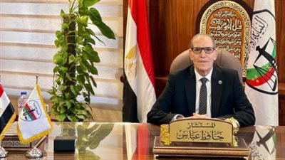 رئيس هيئة النيابة الإدارية يهنئ المستشار محمد شوقي عياد لتوليه منصب النائب العام 