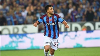 تريزيجيه يقود طرابزون سبور إلى الدور الثالث بـ تصفيات الدوري الأوروبي
