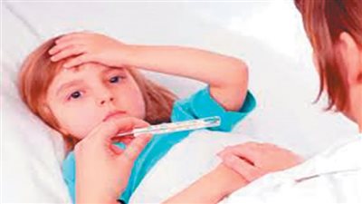 الطريقة الصحيحة للتعامل مع ارتفاع حرارة الطفل