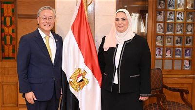القباج وسفير كوريا الجنوبية بالقاهرة يبحثان أوجه حماية العمالة غير المنتظمة