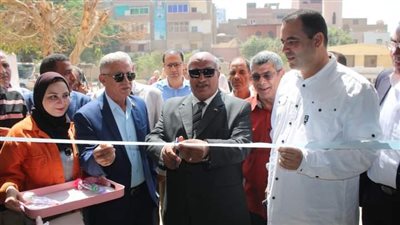 وكيل تعليم بني سويف يفتتح معرض 