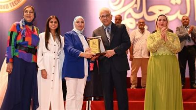 تعليم الفيوم يتفوق في مسابقتي القائد الفعال ومدرس مصر