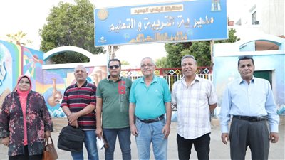 تعليم الوادي: انطلاق الأتوبيس الطائر لمتابعة الاستعداد للعام الدراسى الجديد