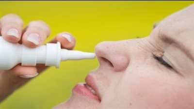أطباء يحذرون من الإفراط فى استخدام قطرات الأنف