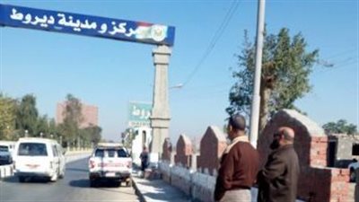 وصول بوابات قناطر ديروط الجديدة المستوردة من اليابان