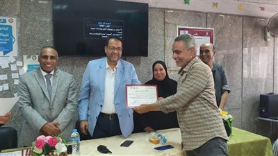وكيل تعليم الغربية يكرم الموجهين الأوائل 