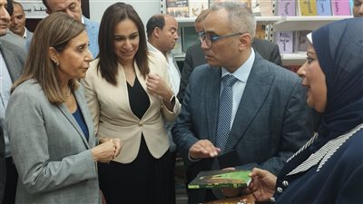 وزيرة الثقافة تتفقد قصر ثقافة أبو المطامير بعد افتتاحه