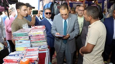 محافظ الشرقية: إقامة معارض 