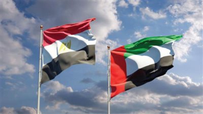 عزف السلامين الوطنيين لمصر والإمارات في بداية حفل تخرج طلاب الكليات العسكرية