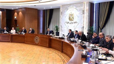 رئيس الوزراء يترأس الاجتماع الأول لـ 