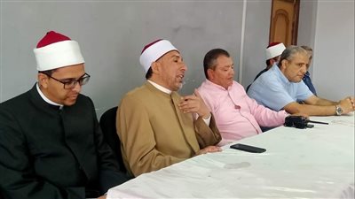 صور.. رئيس مدينة طور سيناء يستقبل القافلة الدعوية 