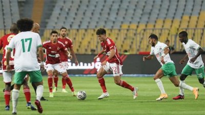الأهلي يستهل مشواره في الدوري برباعية في شباك المصري